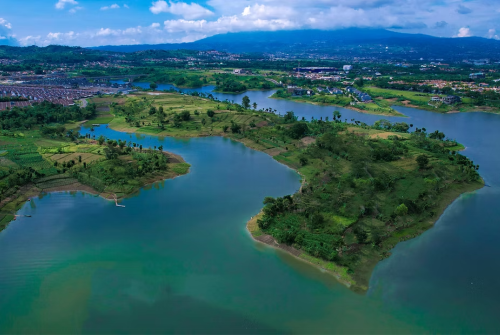 Tatar Spatirasmi, Hunian Premium View Danau di Kota Baru Parahyangan