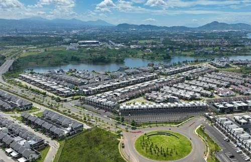 Kota Baru Parahyangan, Dari Perumahan Menjadi Kota Mandiri
