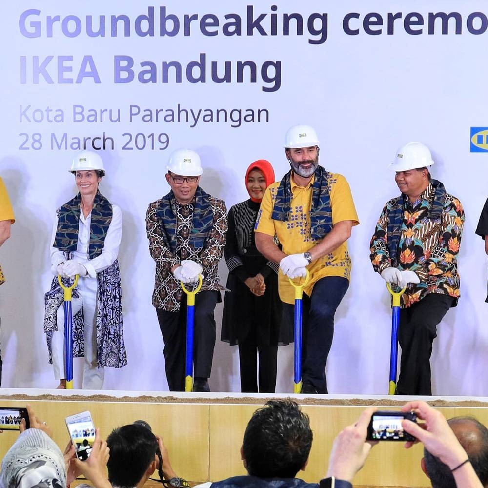 PERTAMA DI LUAR JAKARTA, IKEA KOTA BARU PARAHYANGAN