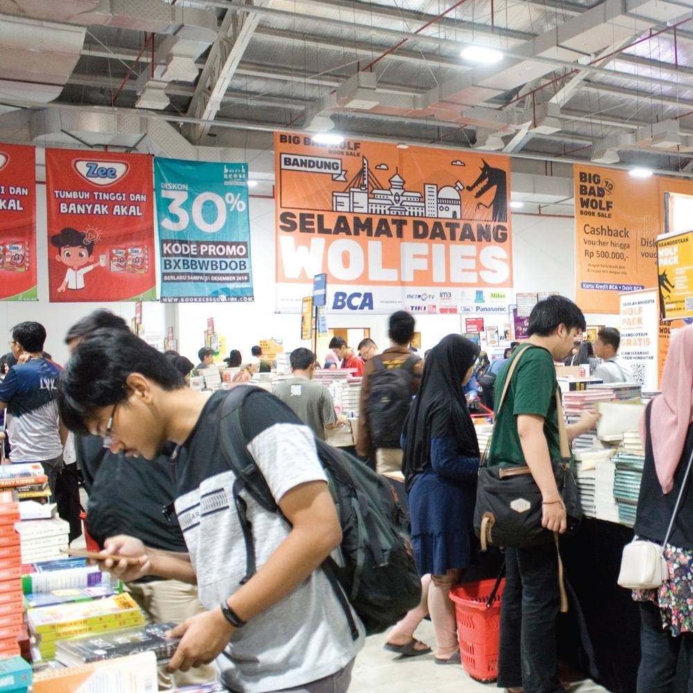 BIG BAD WOLF BANDUNG, NONSTOP 24 JAM DI KOTA BARU PARAHYANGAN