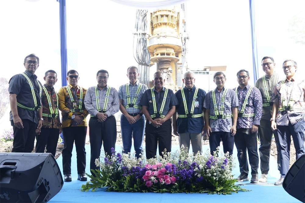 Peletakan Batu Pertama Pembangunan BJB di Kota Baru Parahyangan